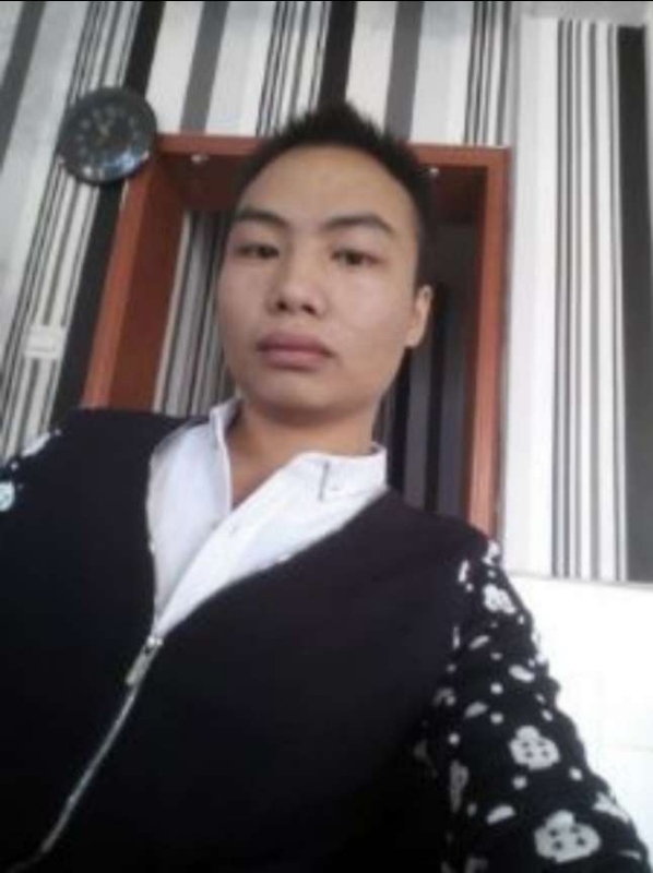阿龙的第一张照片--澳门上门女婿服务网